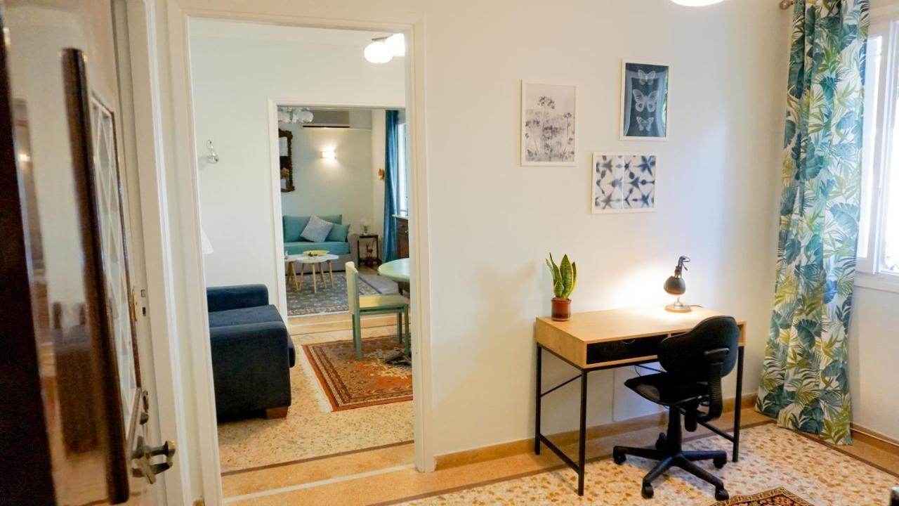 Comfortable In Kallithea By Athenian Homes Appartamento Atene